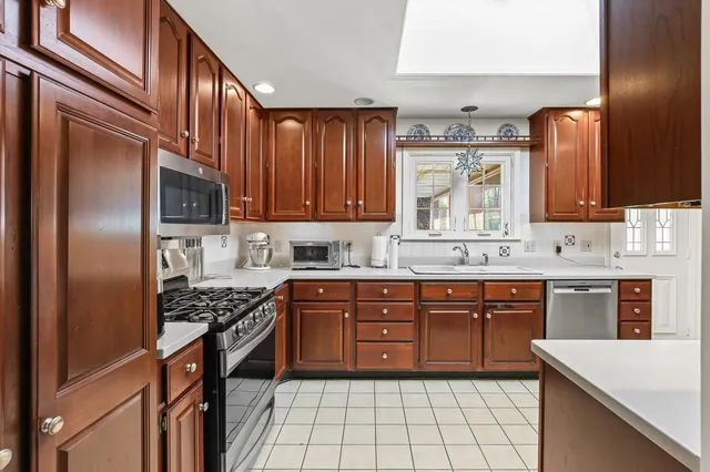 $234,000 | 201 Ellis Avenue, Normal, IL 61761