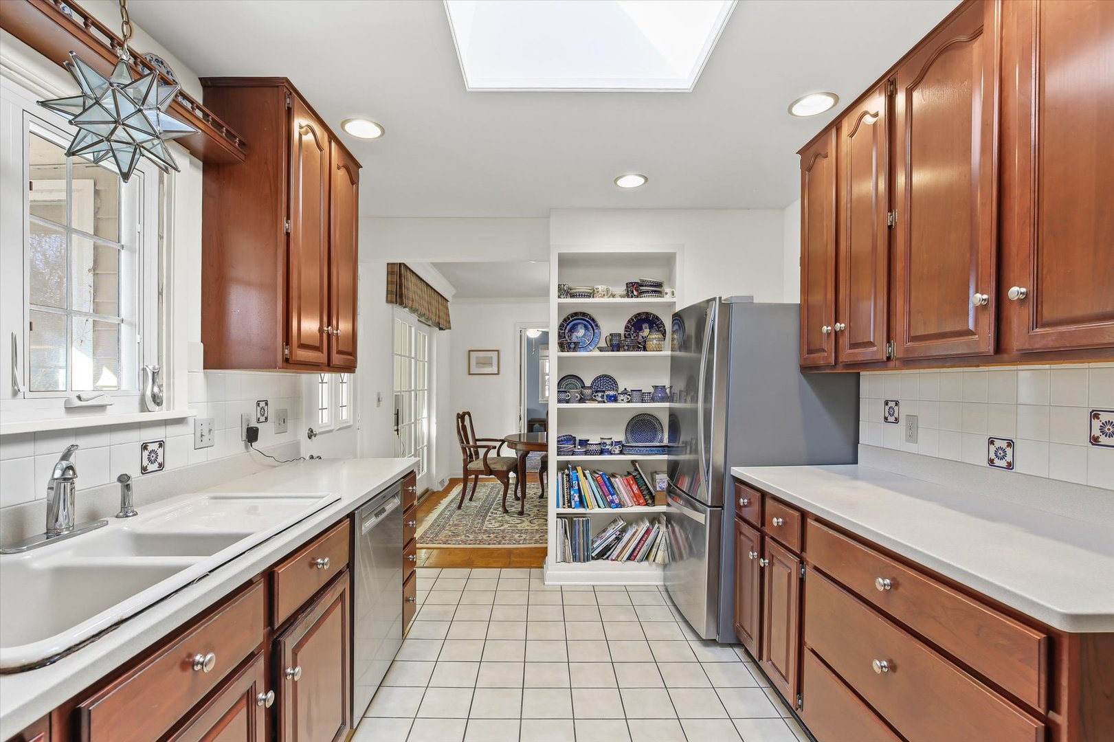 201 Ellis Avenue Normal, IL 61761 - Photo 9 of 28 a kitchen with stainless steel appliances a sink stove and cabinets