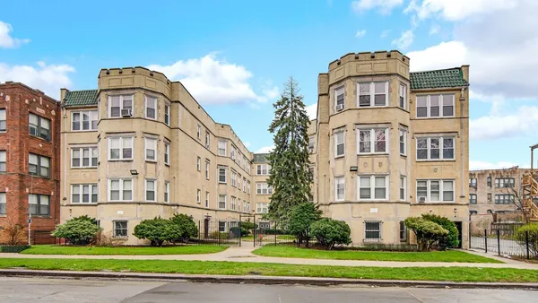 $1,500 | 7019 South Merrill Avenue, Unit 106, Chicago, IL 60649