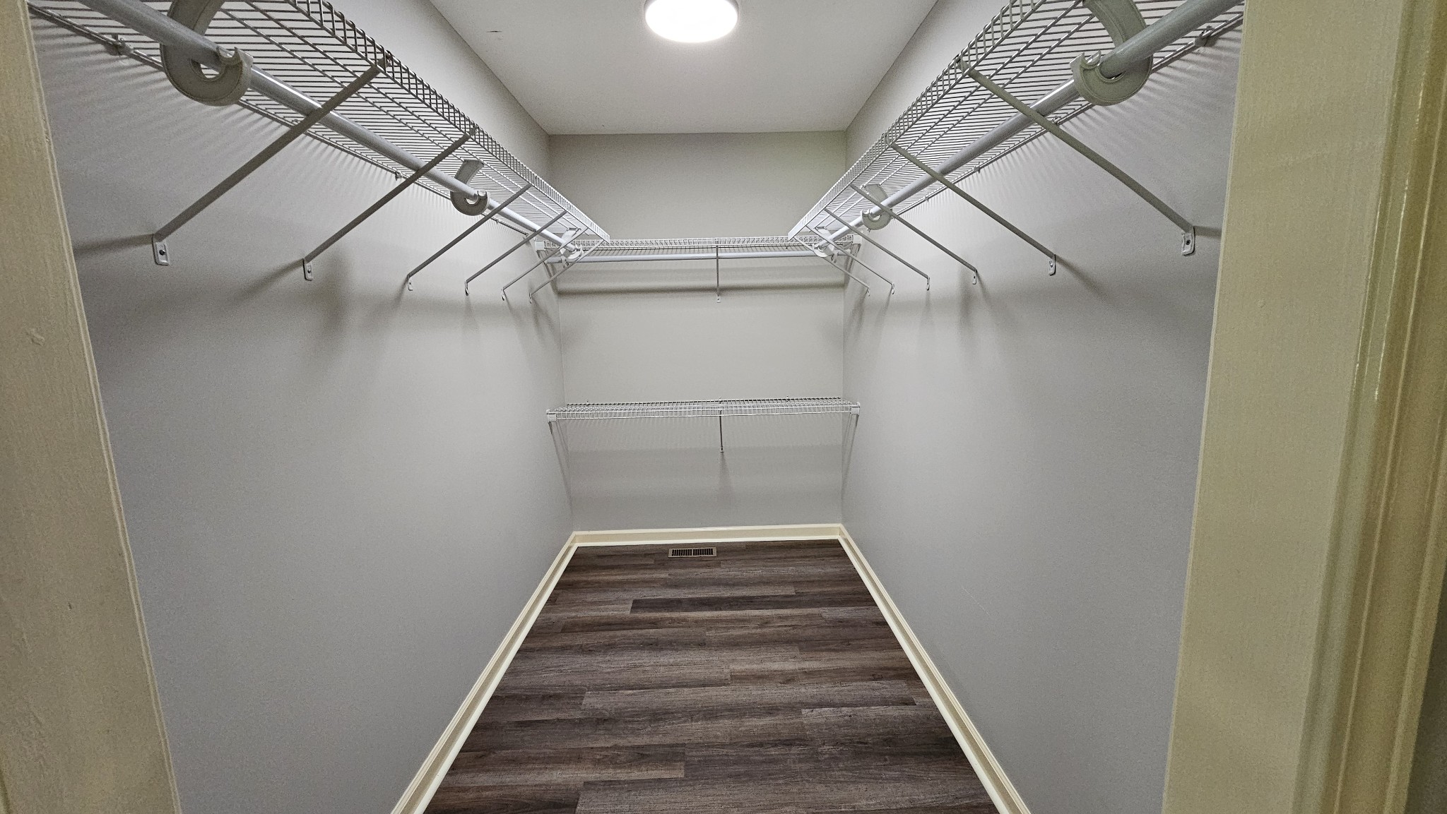 10985 Missionary Ridge Road Bon Aqua, TN 37025 - Photo 33 of 43 a view of a hallway with wooden floor