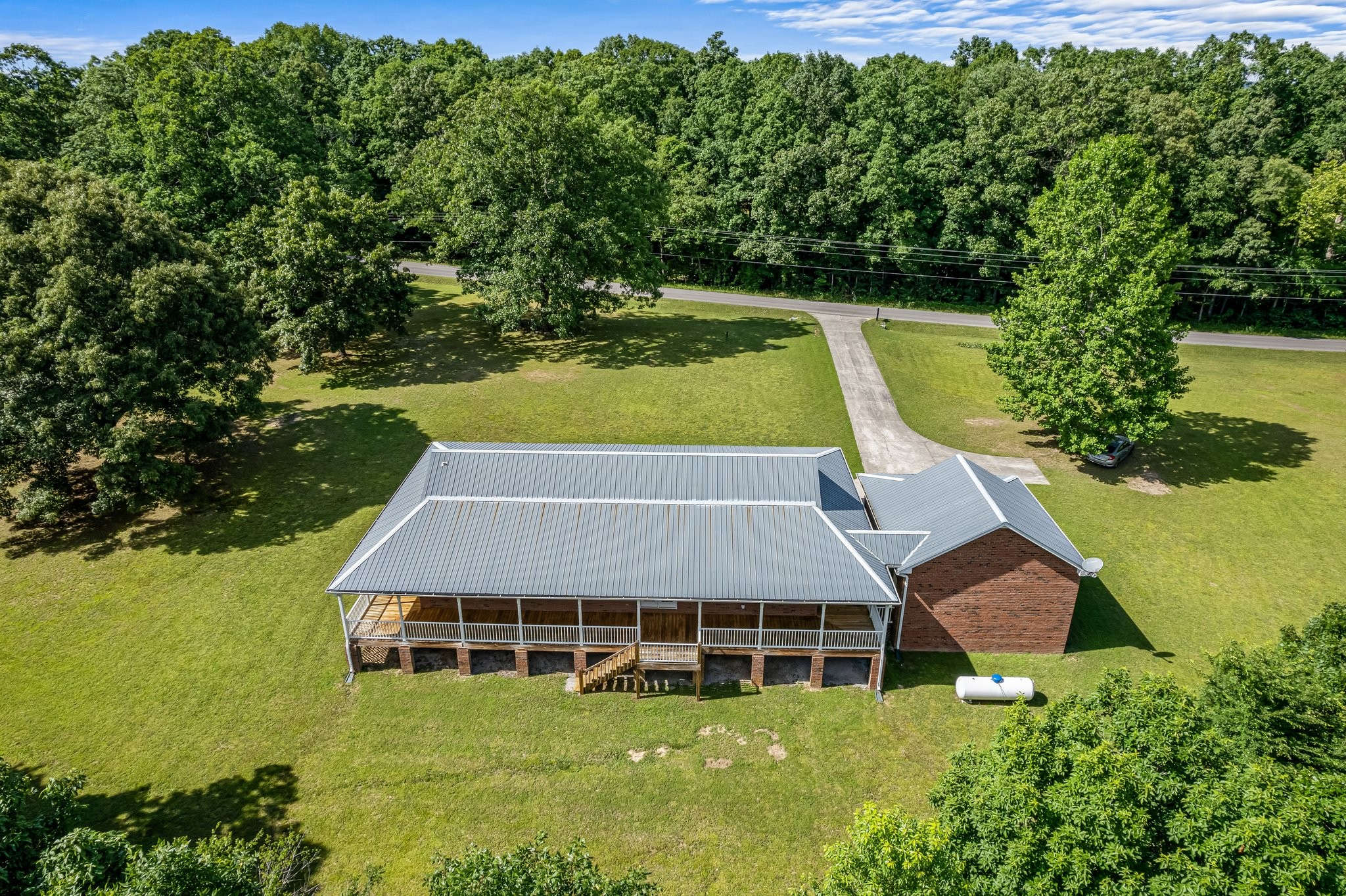 10985 Missionary Ridge Road Bon Aqua, TN 37025 - Photo 6 of 43 swimming pool view with a garden