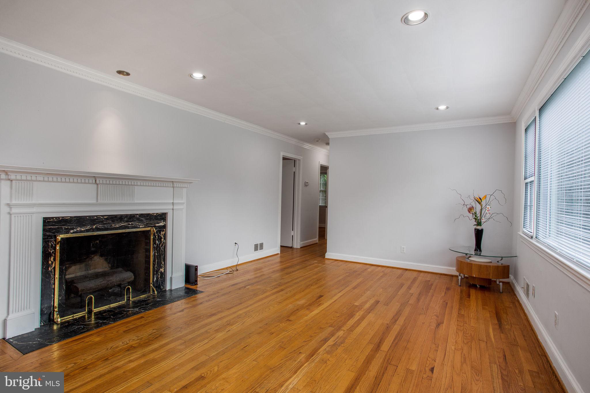 10011 Reddick Drive Silver Spring, MD 20901 - Photo 5 of 36