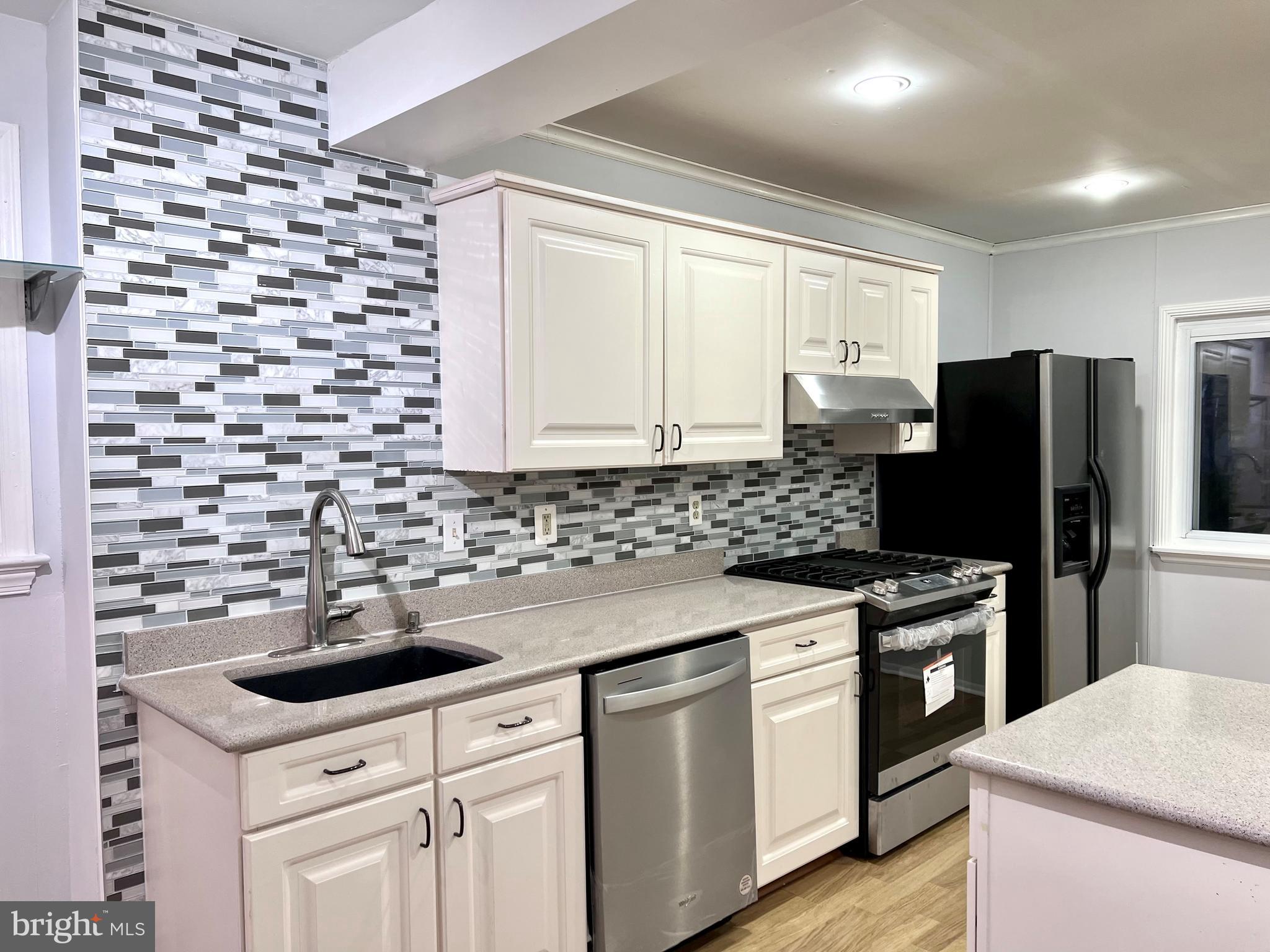 10011 Reddick Drive Silver Spring, MD 20901 - Photo 7 of 36