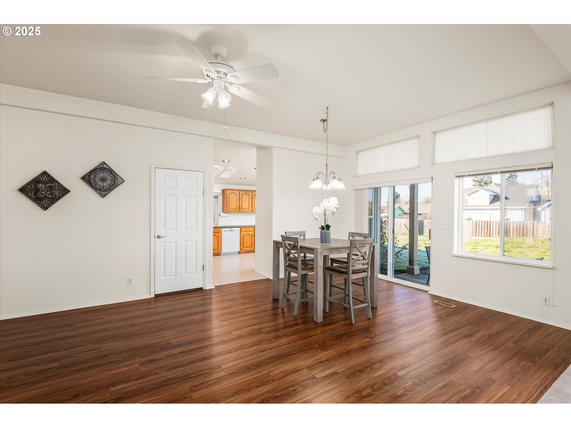 4055 Royal Avenue, Unit 8 Eugene, OR 97402 - Photo 12 of 33 Dining Room