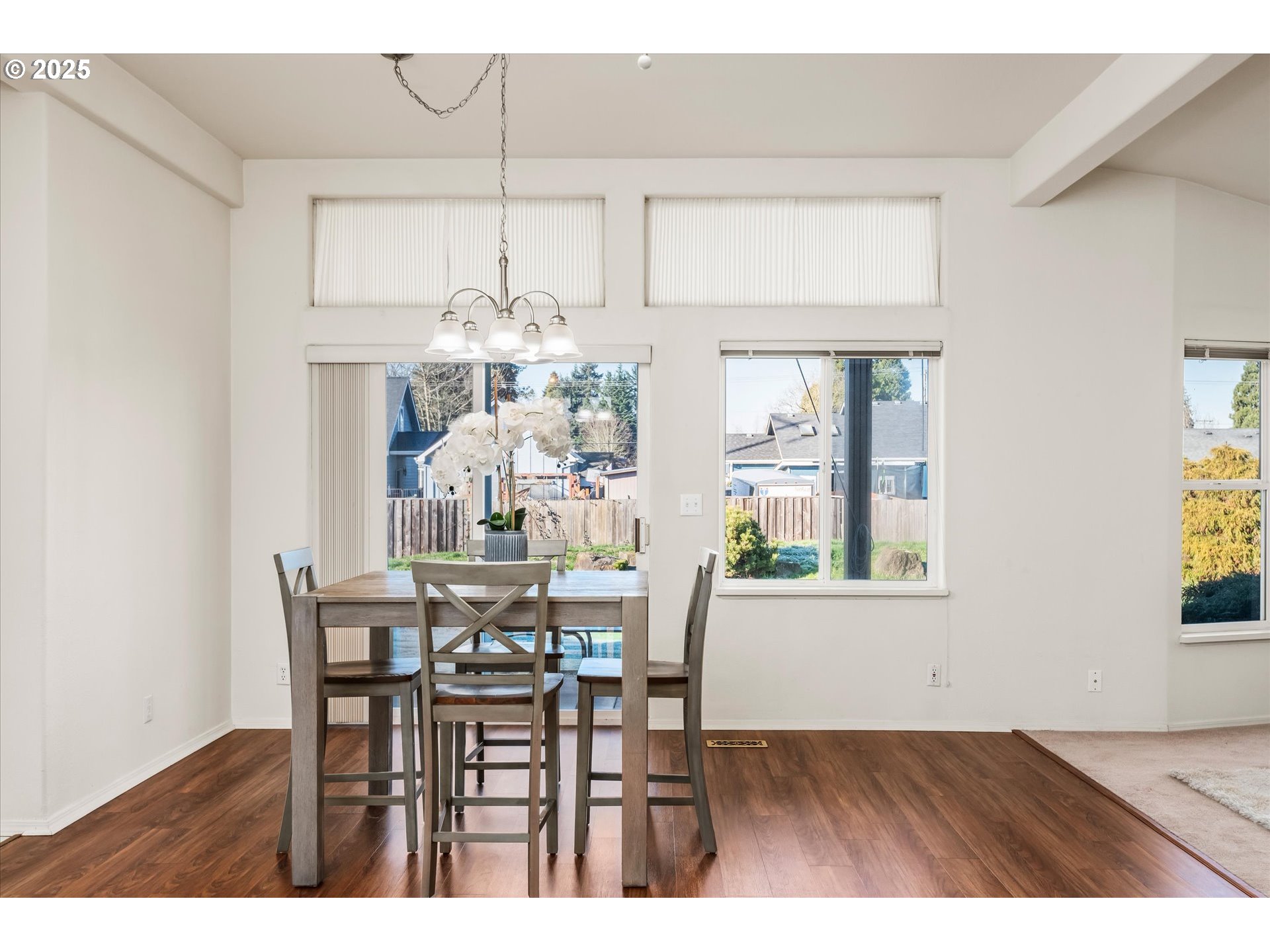 4055 Royal Avenue, Unit 8 Eugene, OR 97402 - Photo 13 of 33 Dining Room