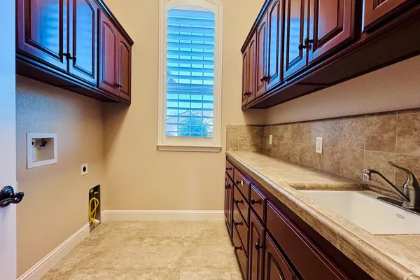 $1,025,000 | 2770 Muncie Avenue, Clovis, CA 93619