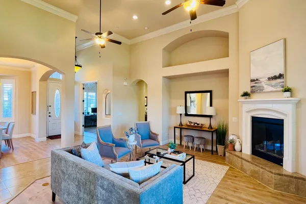 $1,025,000 | 2770 Muncie Avenue, Clovis, CA 93619