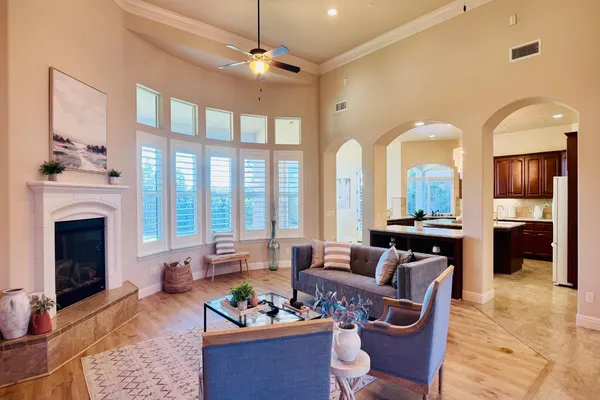 $1,025,000 | 2770 Muncie Avenue, Clovis, CA 93619