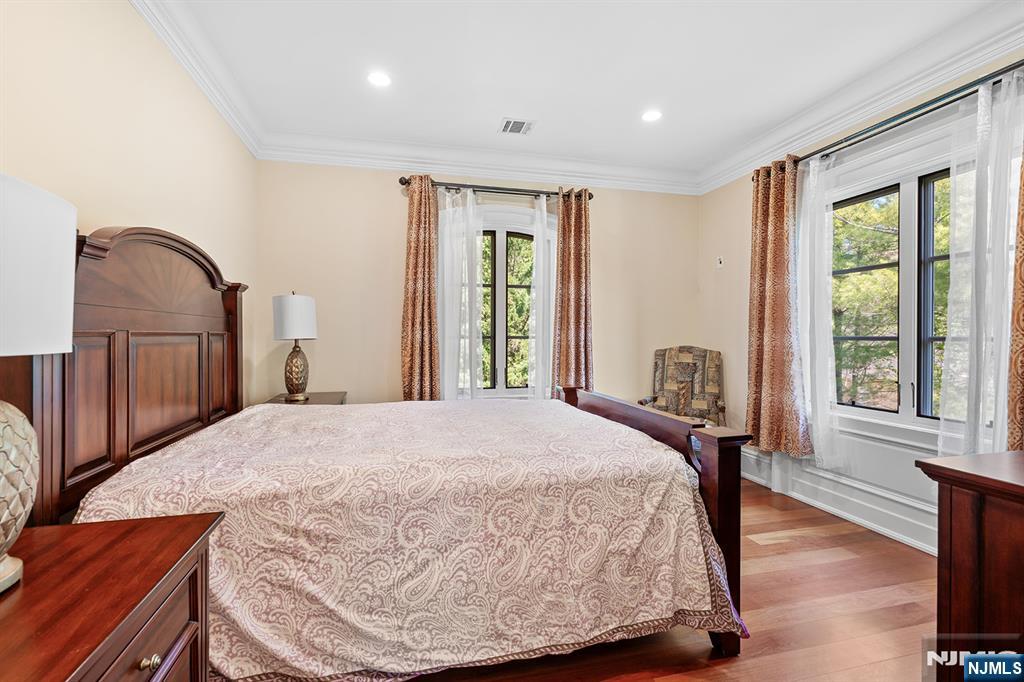 1 Sandstone Ridge Upper Saddle River, NJ 07458 - Photo 20 of 48