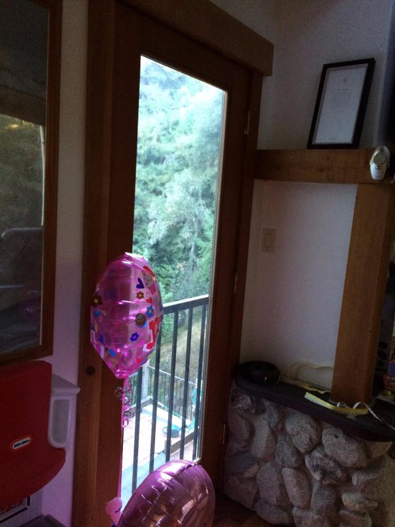 Sugarloaf Road Scotts Valley, CA 95066 - Photo 14 of 38 a very nice looking room with a large window