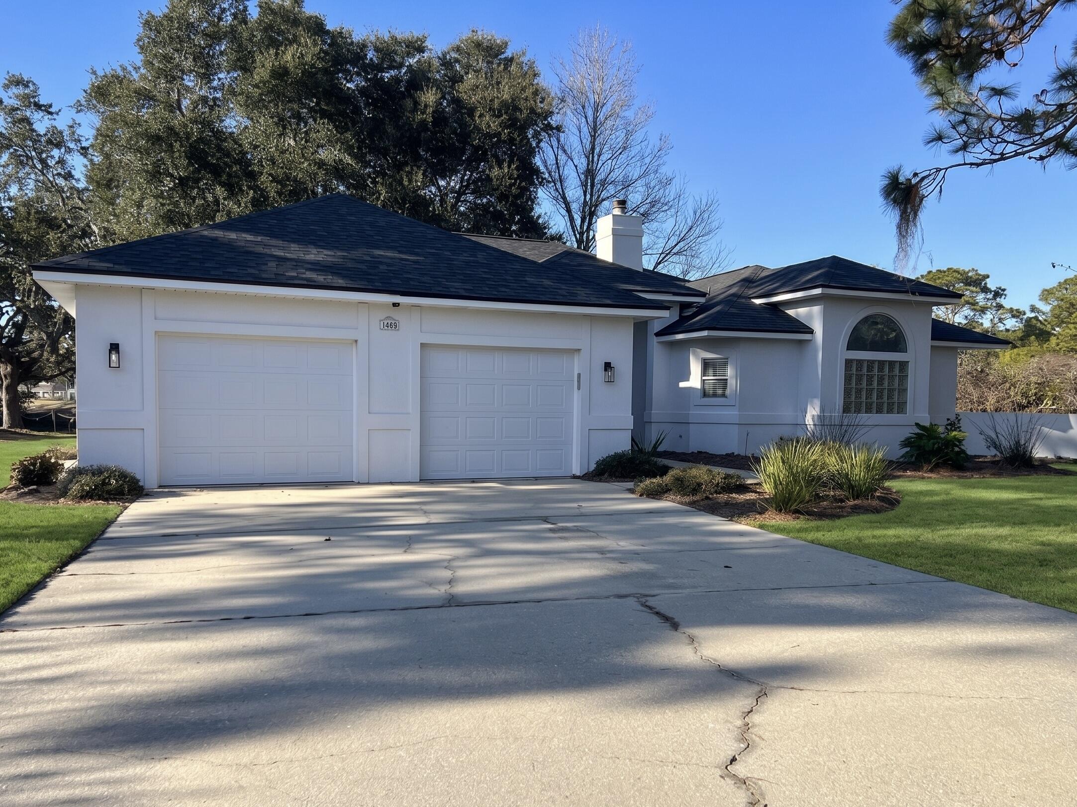 1005 Shalimar Point Drive Shalimar, FL 32579 - Photo 1 of 38 front