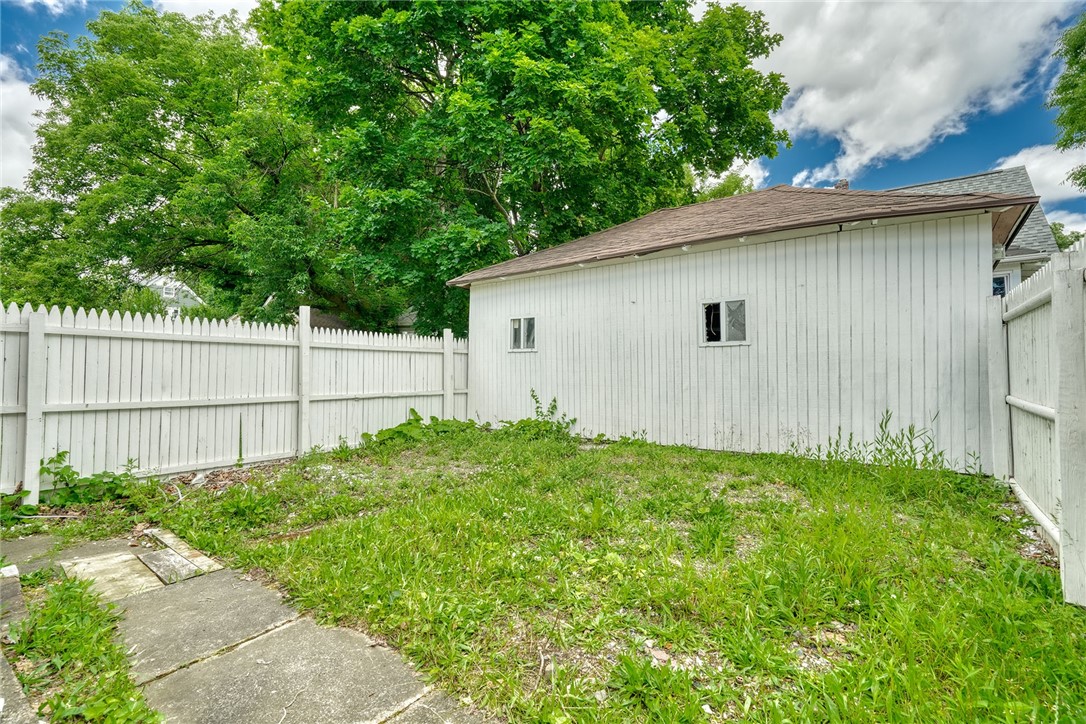 498 Emerson Street Rochester, NY 14613 - Photo 32 of 39