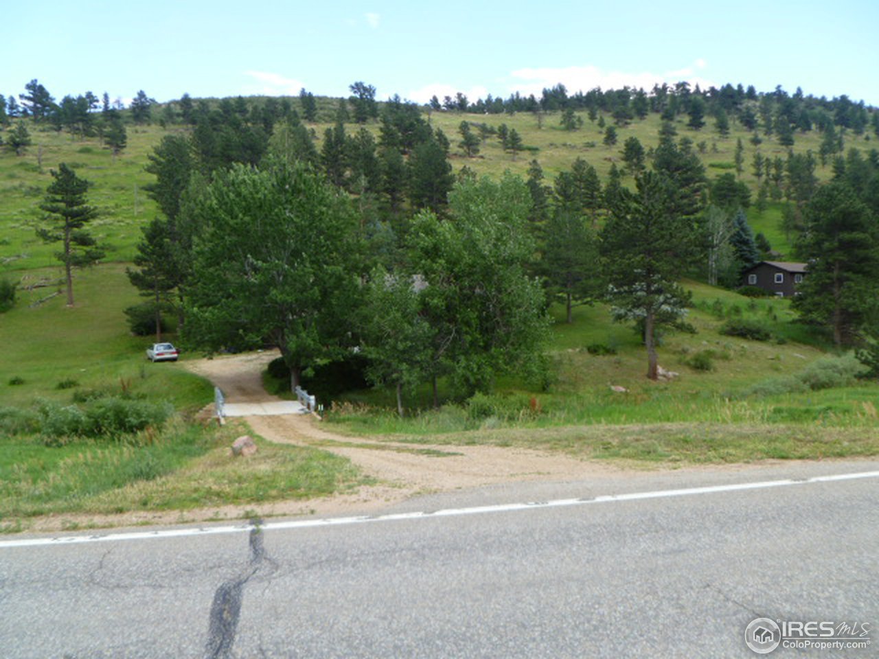 6940 Olde Stage Road Boulder, CO 80302 - Photo 3 of 14 a view of a yard
