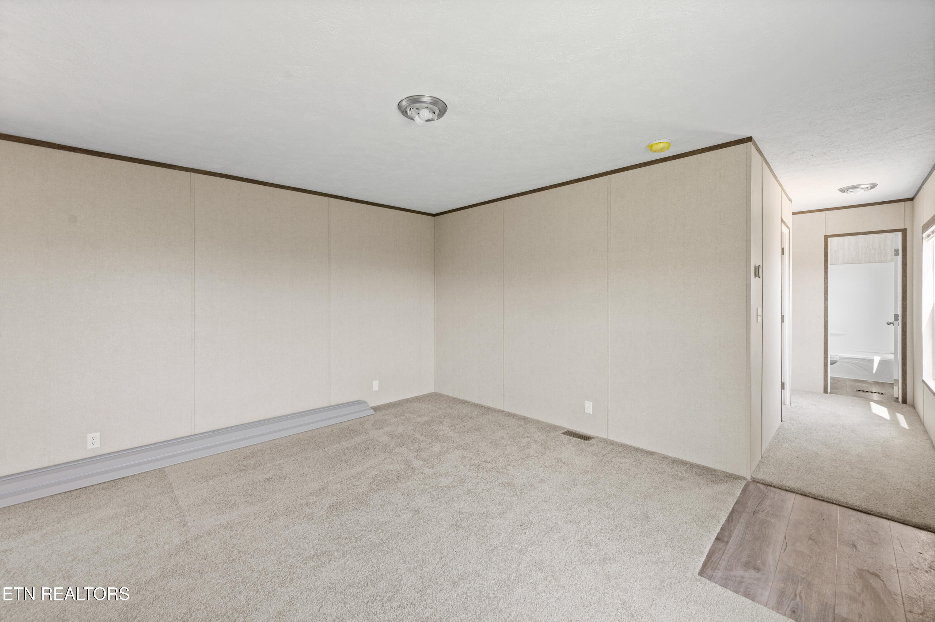 750 Bethlehem Road La Follette, TN 37766 - Photo 17 of 50 Hallway to other bedrooms