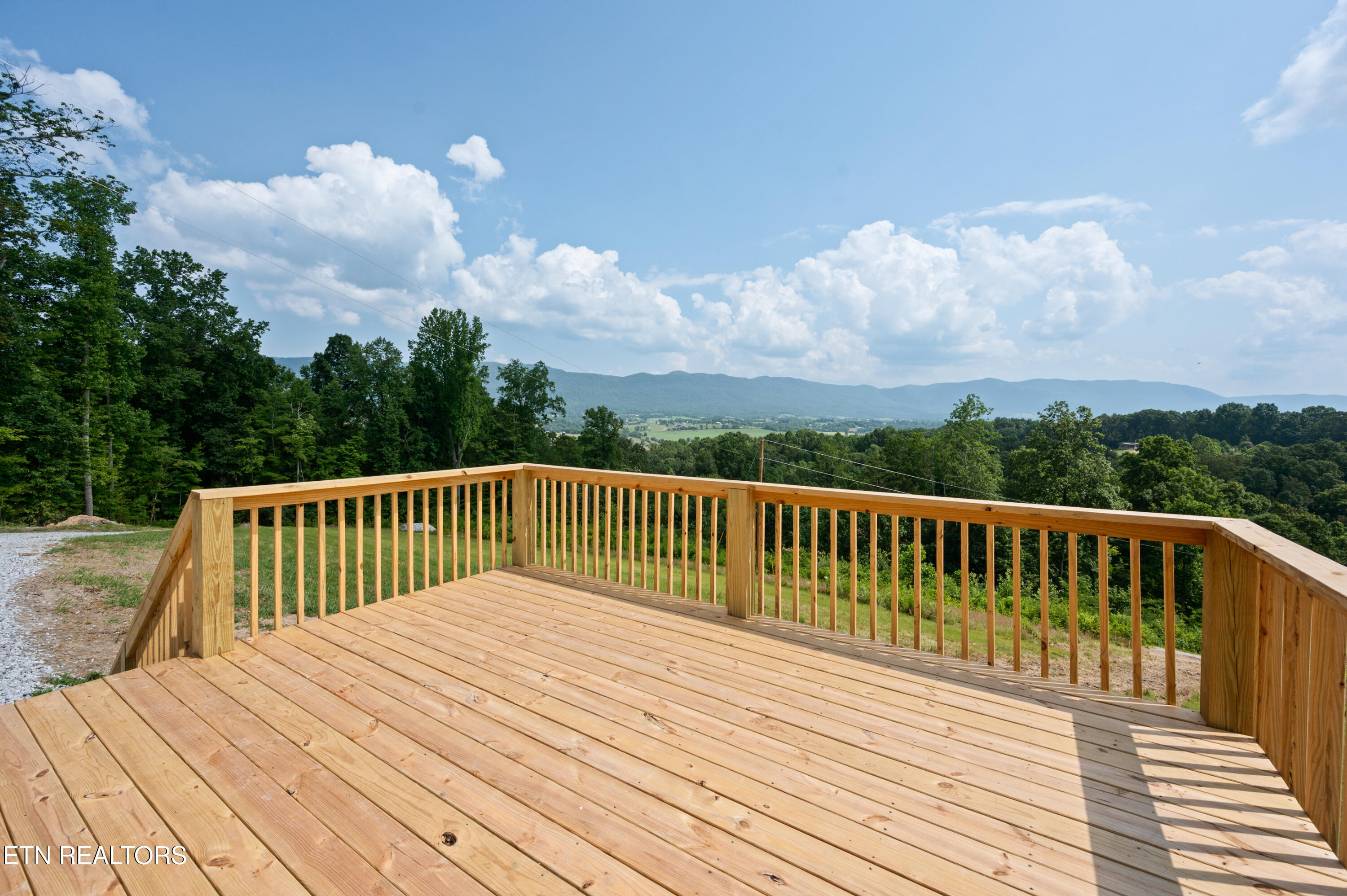 750 Bethlehem Road La Follette, TN 37766 - Photo 27 of 50 Brand new front deck