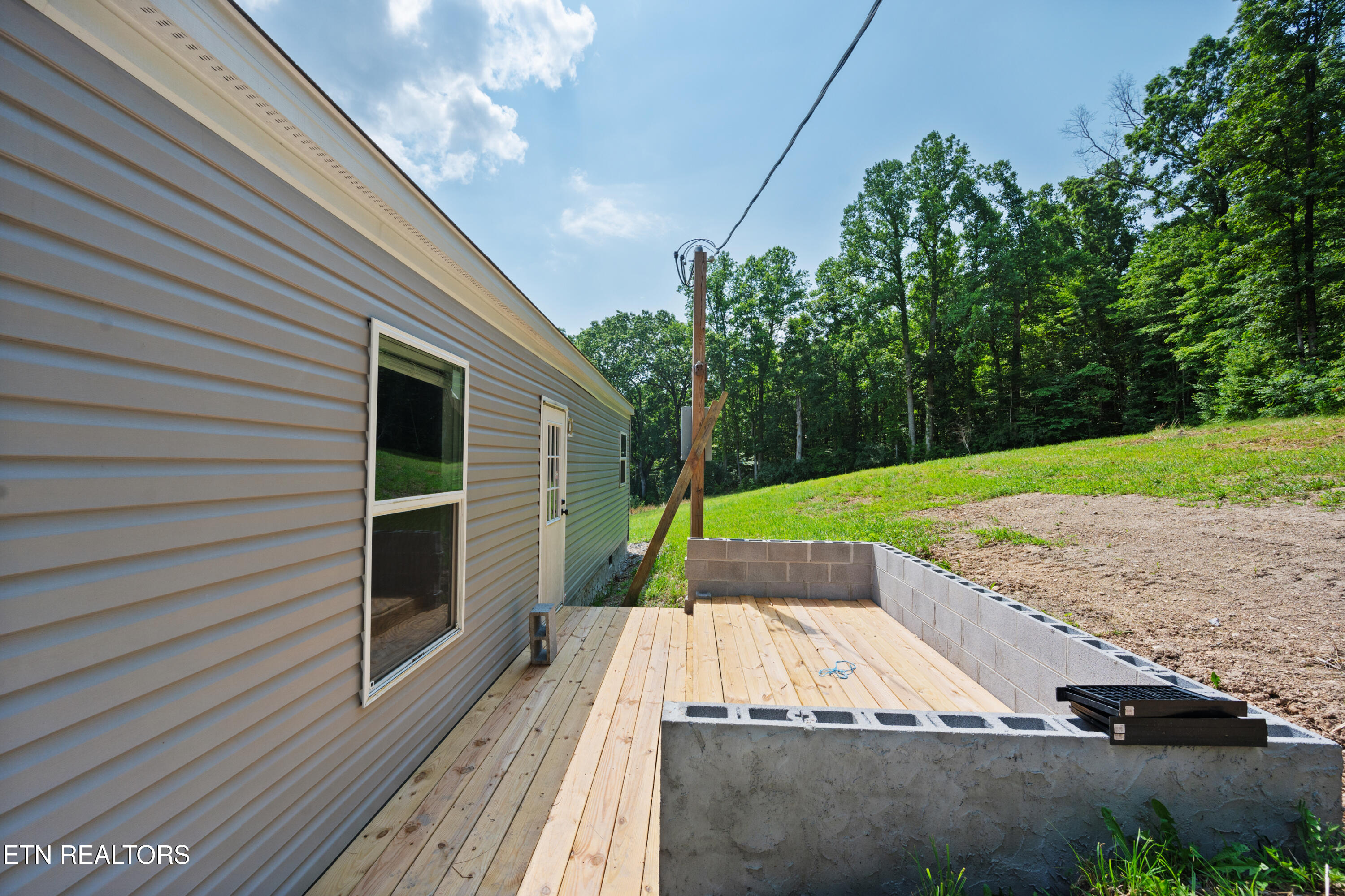 750 Bethlehem Road La Follette, TN 37766 - Photo 32 of 50 Back deck