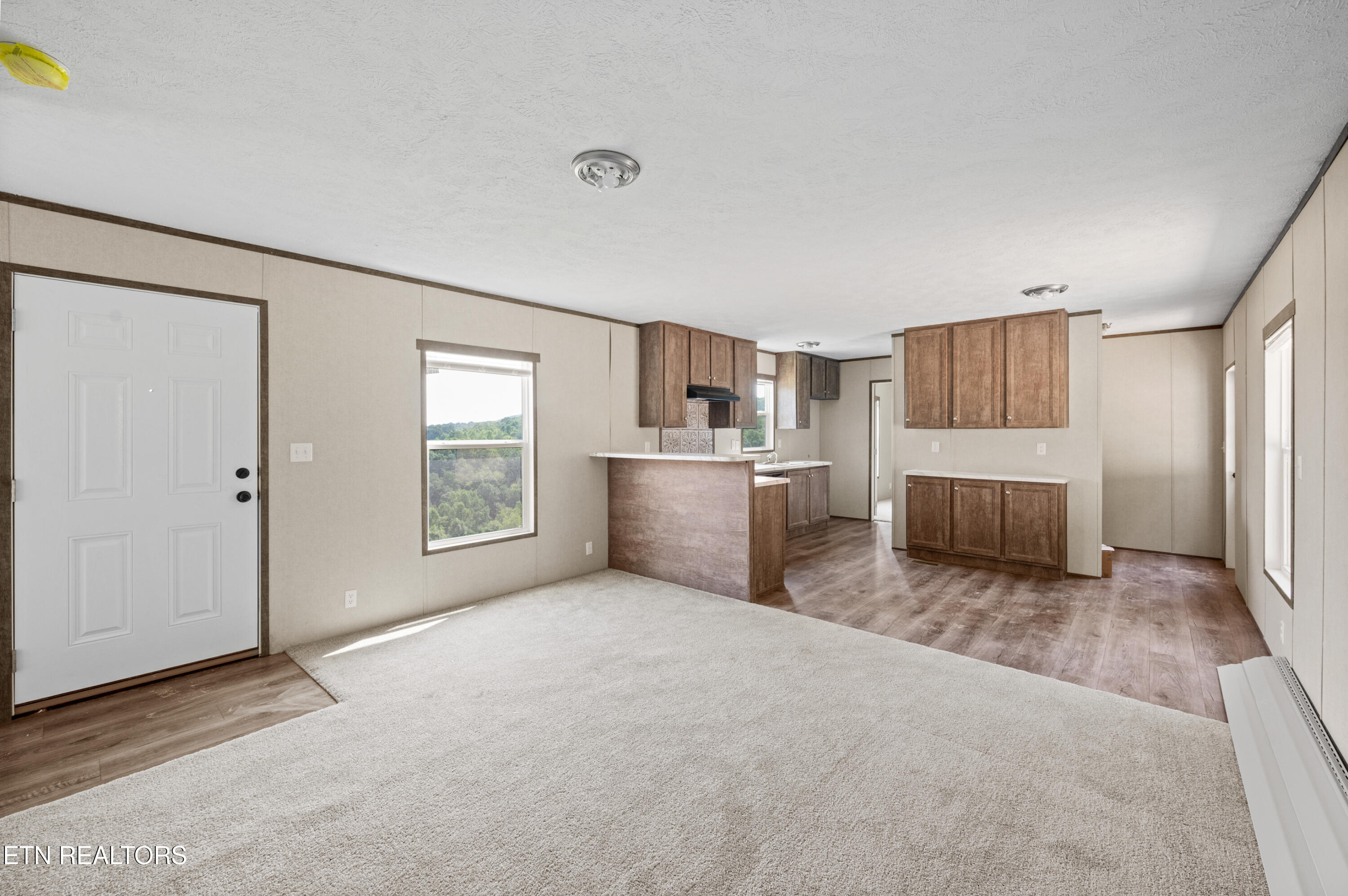 750 Bethlehem Road La Follette, TN 37766 - Photo 4 of 50 Living room