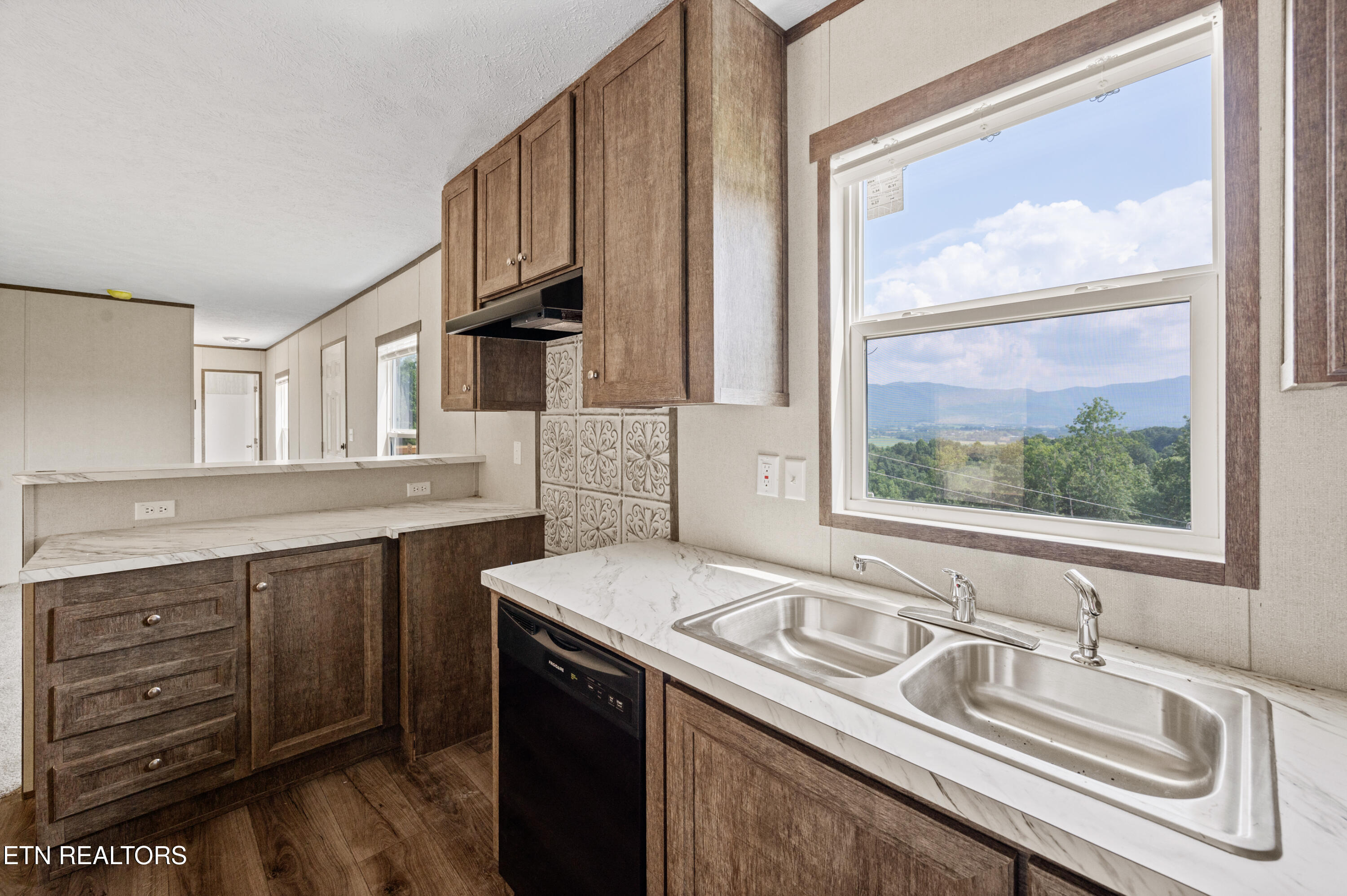 750 Bethlehem Road La Follette, TN 37766 - Photo 10 of 50 Kitchen window with a view