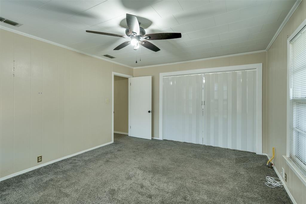 400 South Bailey Street Electra, TX 76360 - Photo 20 of 36 a view of an empty room