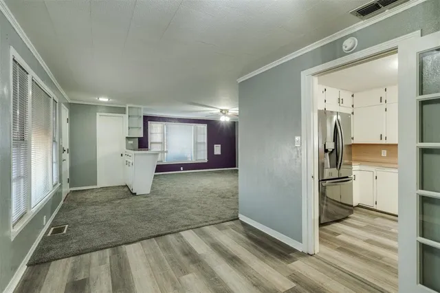 $135,000 | 400 South Bailey Street, Electra, TX 76360