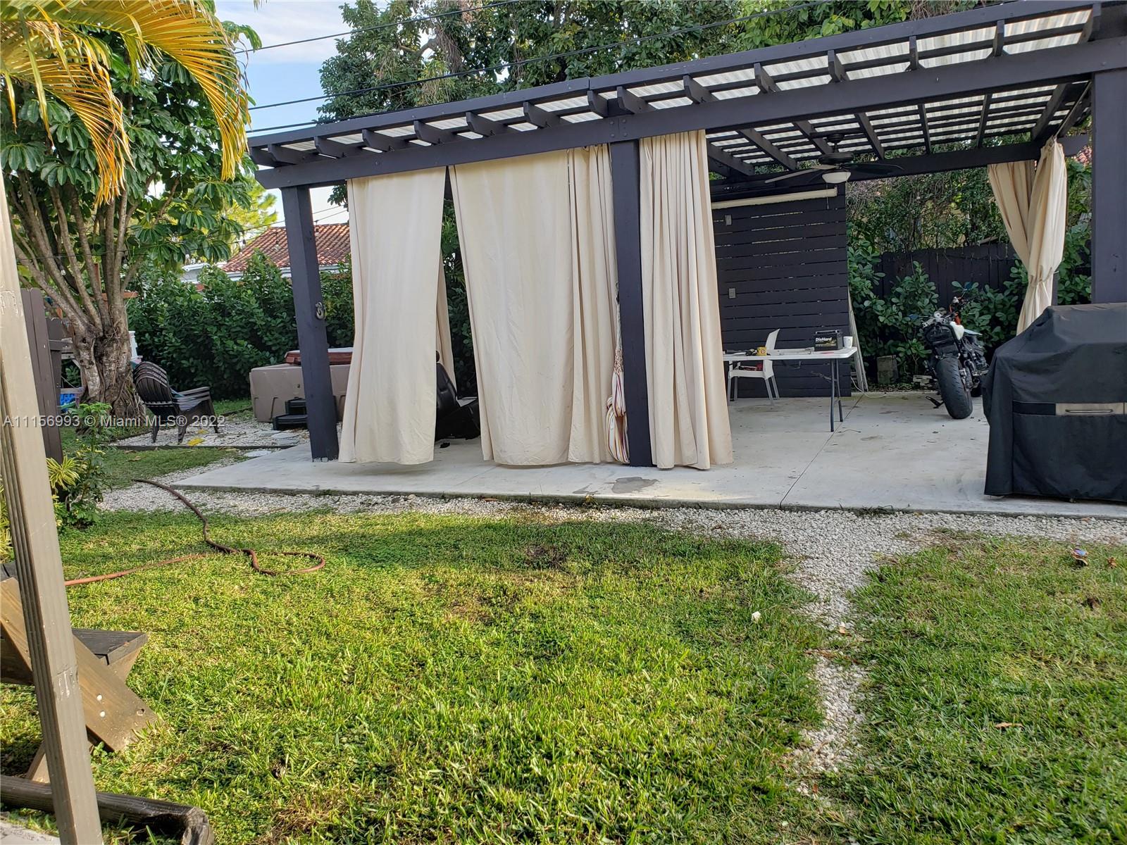 7390 Southwest 19th Street Road Miami, FL 33155 - Photo 13 of 14 Gallery Image 13
