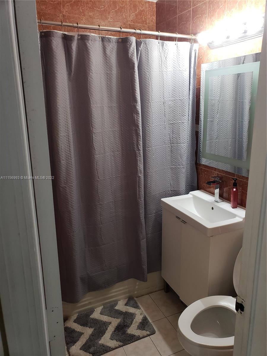 7390 Southwest 19th Street Road Miami, FL 33155 - Photo 6 of 14 Gallery Image 6