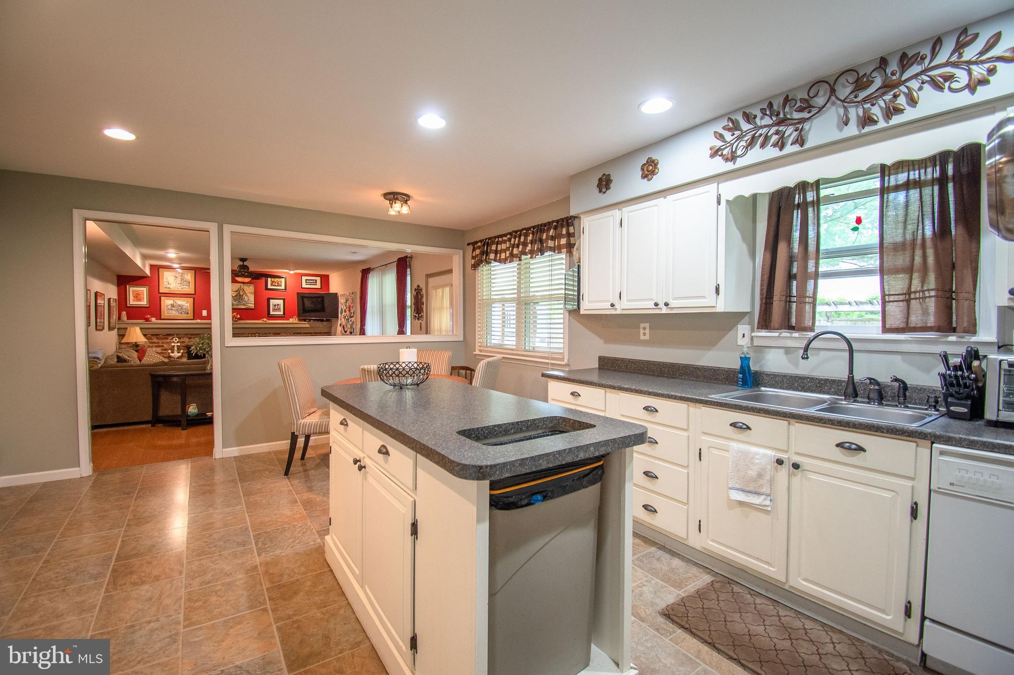 342 Michael Road Yardley, PA 19067 - Photo 10 of 40 Gallery Image 10