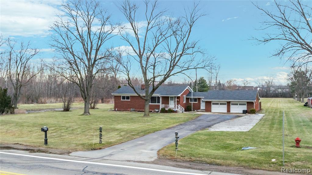 3555 Denton Road Canton, MI 48188 - Photo 3 of 84