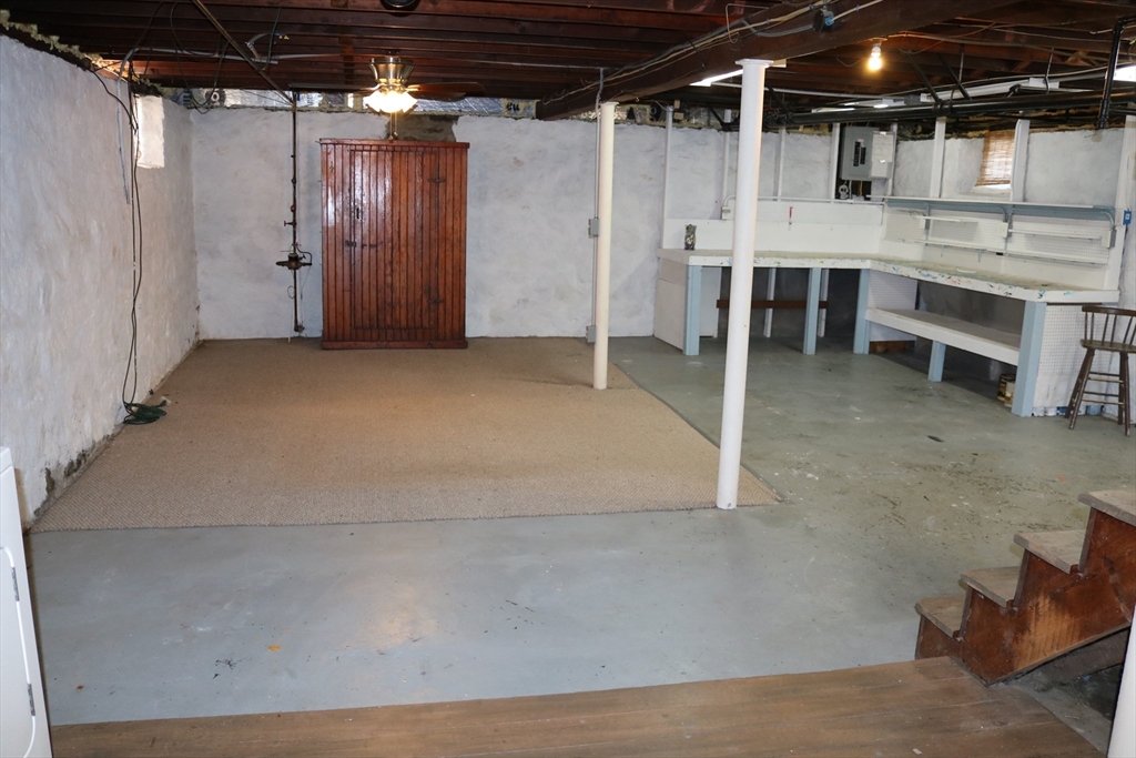 14 Abbott Road Gloucester, MA 01930 - Photo 17 of 19 Gallery Image 17