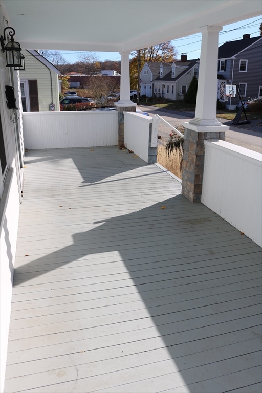 14 Abbott Road Gloucester, MA 01930 - Photo 2 of 19 Gallery Image 2
