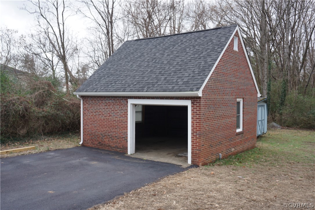 2228 Hey Road Richmond, VA 23224 - Photo 10 of 20 Gallery Image 10