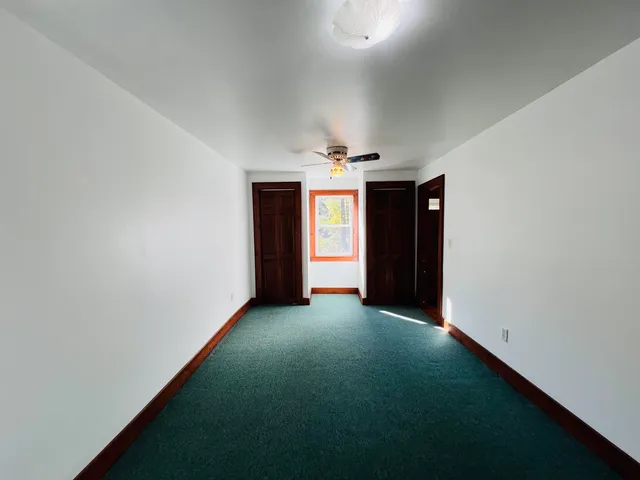 $259,900 | 21 Ledge Road, Lyndon, VT 05851