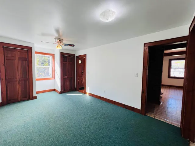 $259,900 | 21 Ledge Road, Lyndon, VT 05851