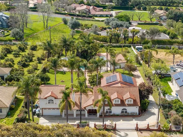 $1,699,000 | 354 Rancho Camino, Fallbrook, CA 92028