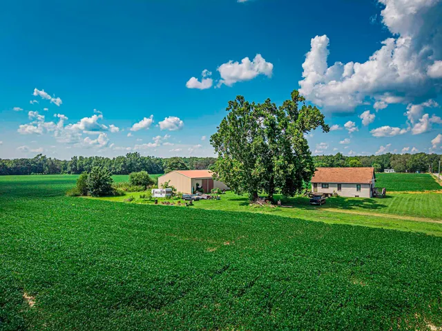 $339,000 | 12691 Point Road, Mount Vernon, IN 47620