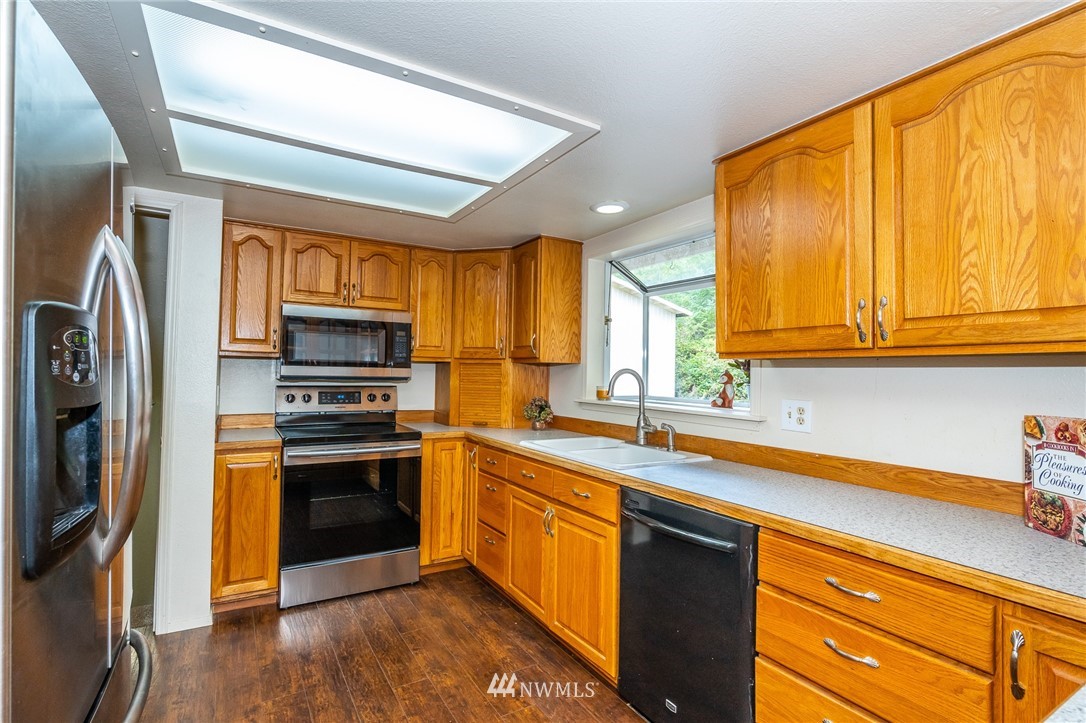 415 Coal Creek Road Chehalis, WA 98532 - Photo 3 of 25 Gallery Image 3