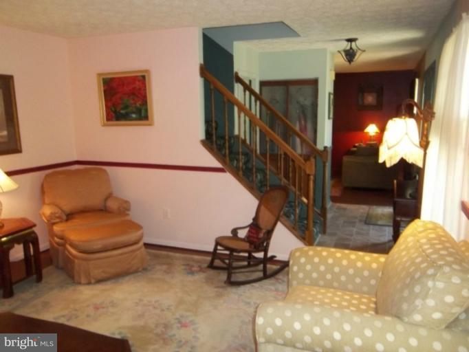 9328 Ramblebrook Road Nottingham, MD 21236 - Photo 20 of 28 Living Room