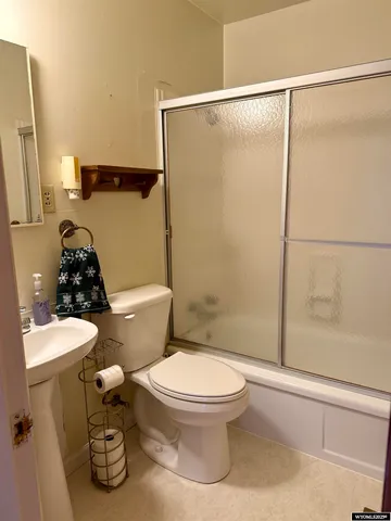 $180,000 | 1304 Howell Avenue, Worland, WY 82401