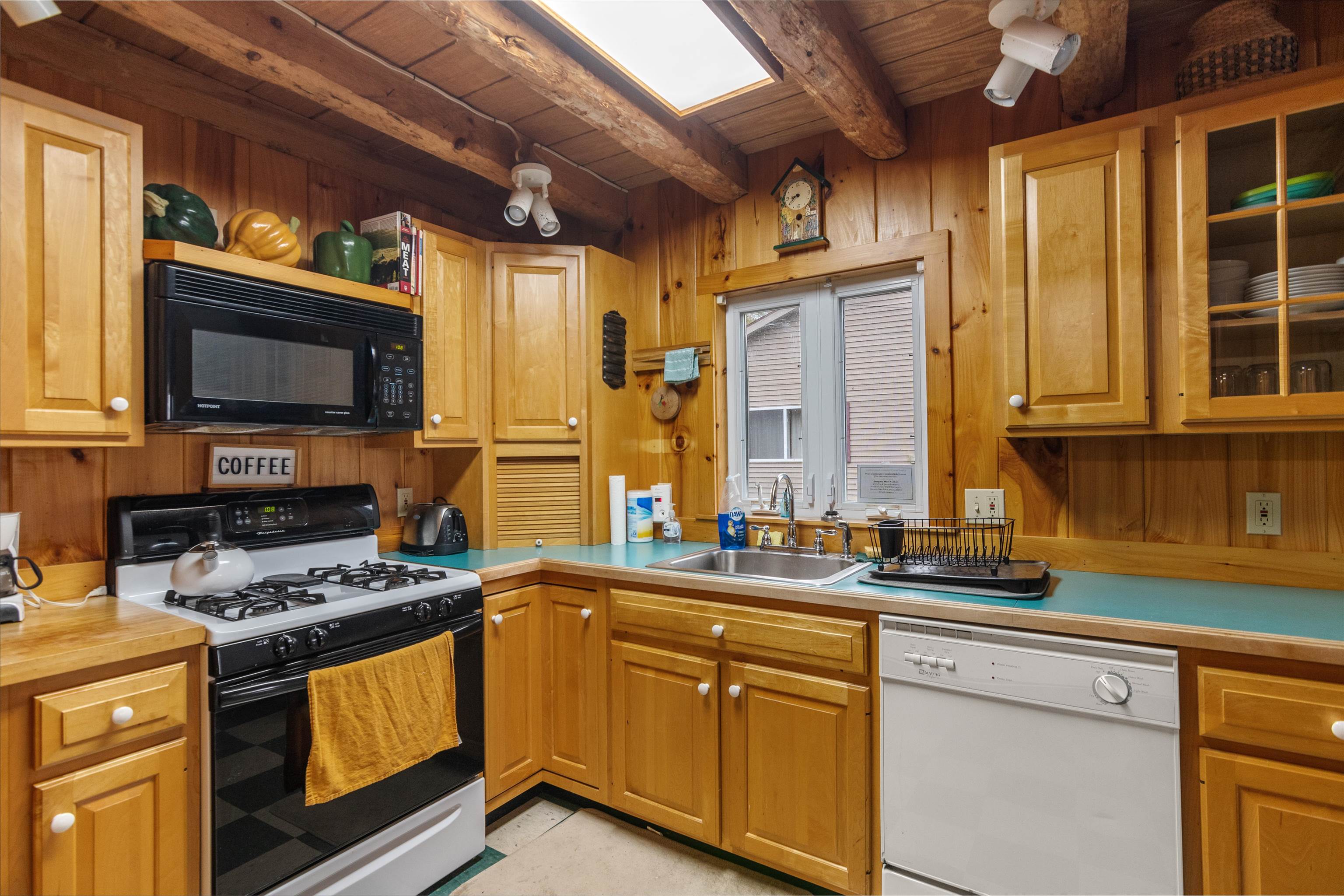 32 Dewing Road Franklin, VT 05457 - Photo 7 of 53