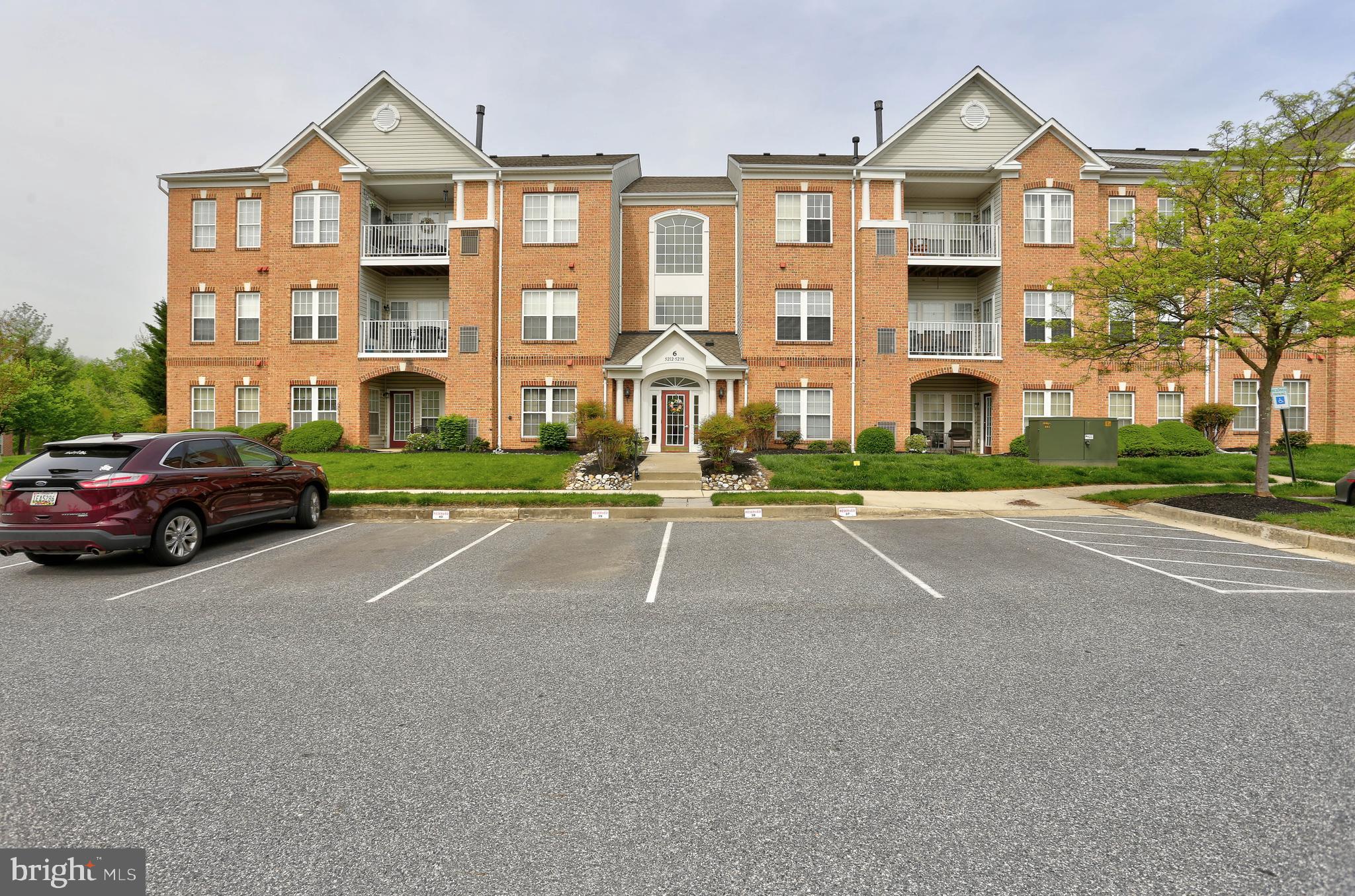 5232 Glenthorne Court, Unit 5232 Rosedale, MD 21237 - Photo 2 of 28