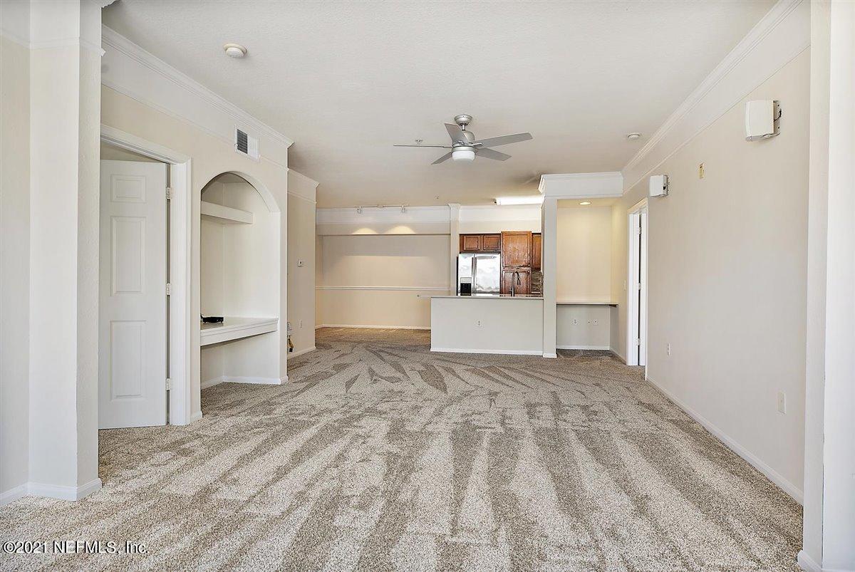 8550 Touchton Road, Unit 823 Jacksonville, FL 32216 - Photo 5 of 16 05-Living Room