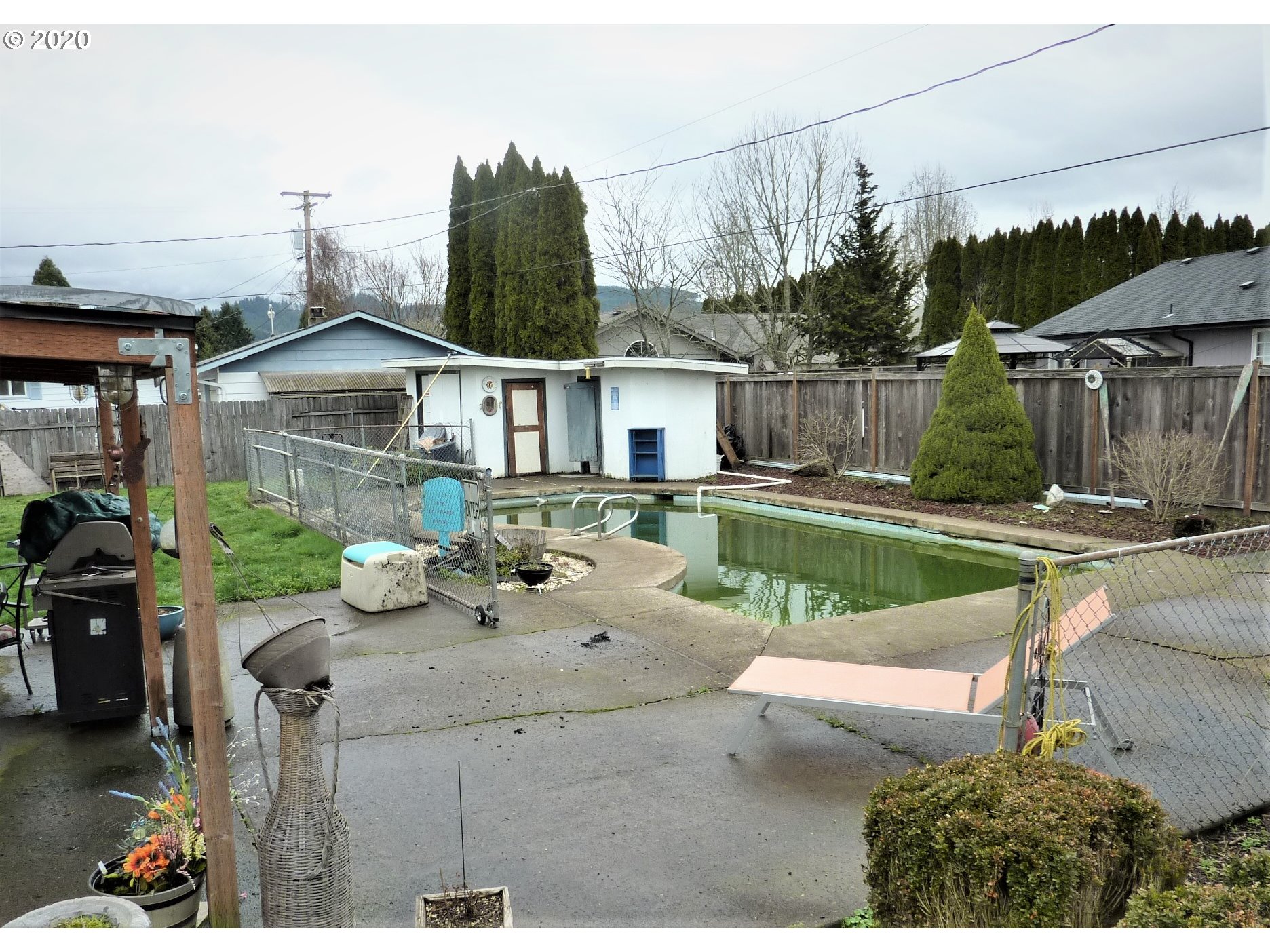 885 North 55th Street Springfield, OR 97478 - Photo 19 of 23