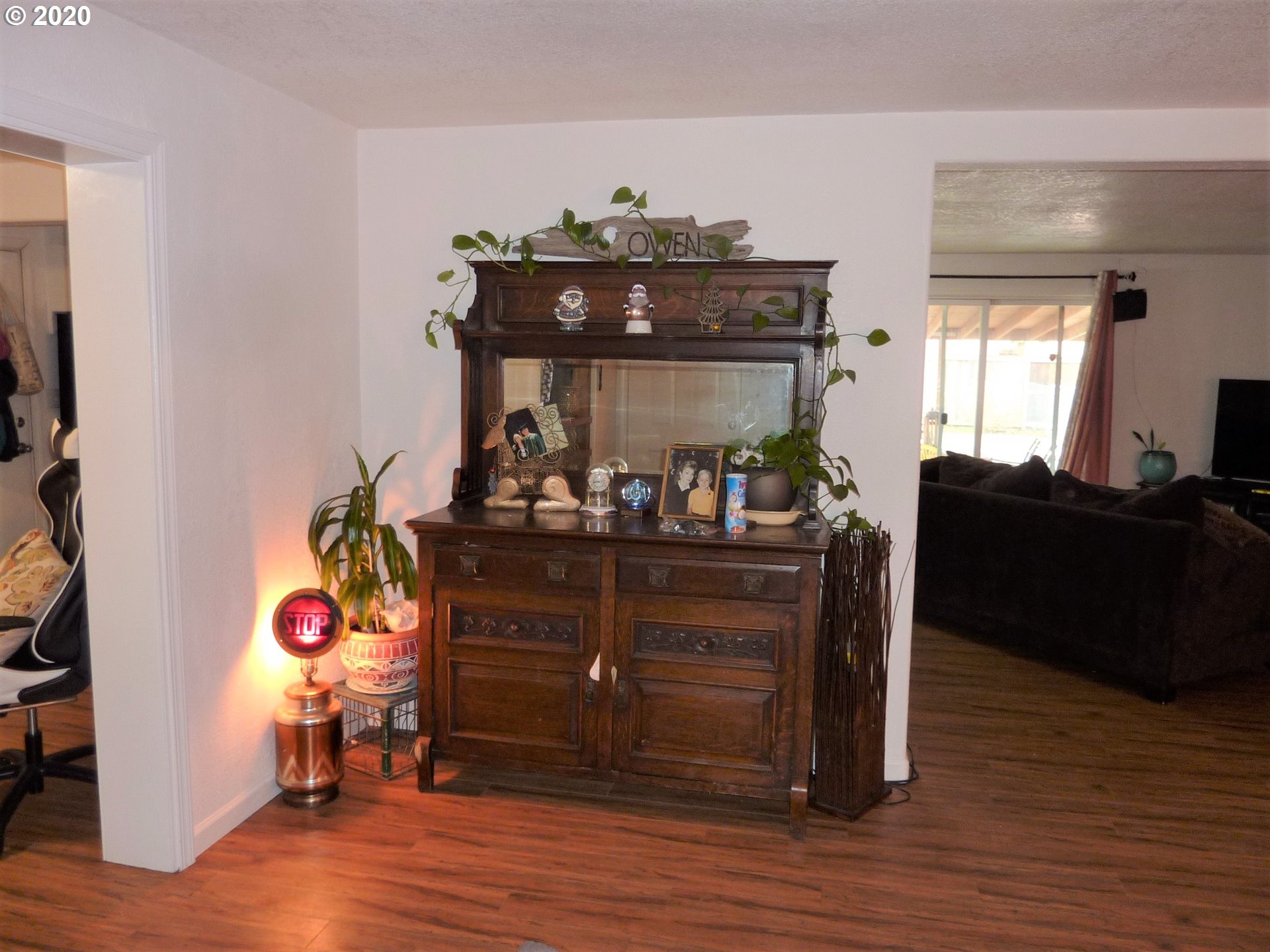 885 North 55th Street Springfield, OR 97478 - Photo 8 of 23