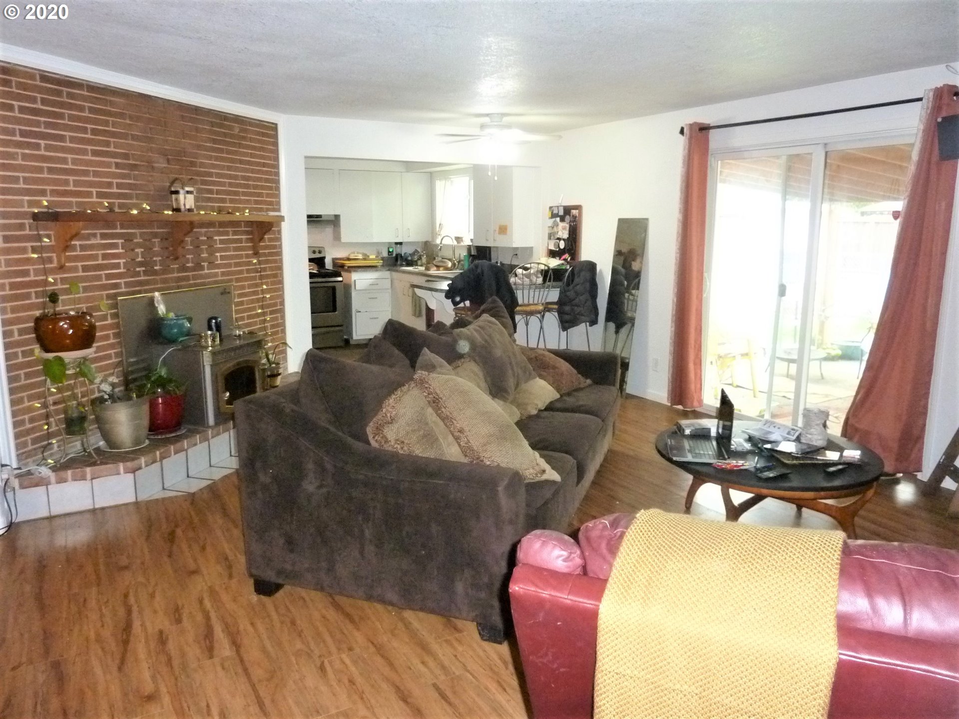 885 North 55th Street Springfield, OR 97478 - Photo 9 of 23