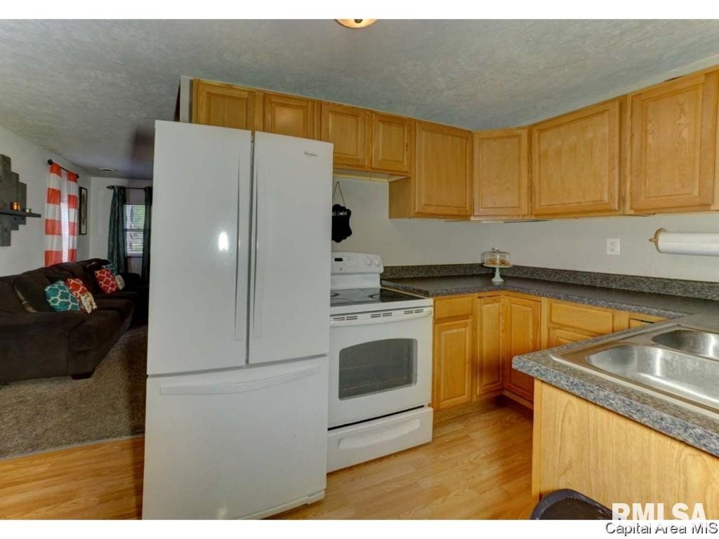 3101 Carman Avenue Springfield, IL 62703 - Photo 13 of 22 Gallery Image 13
