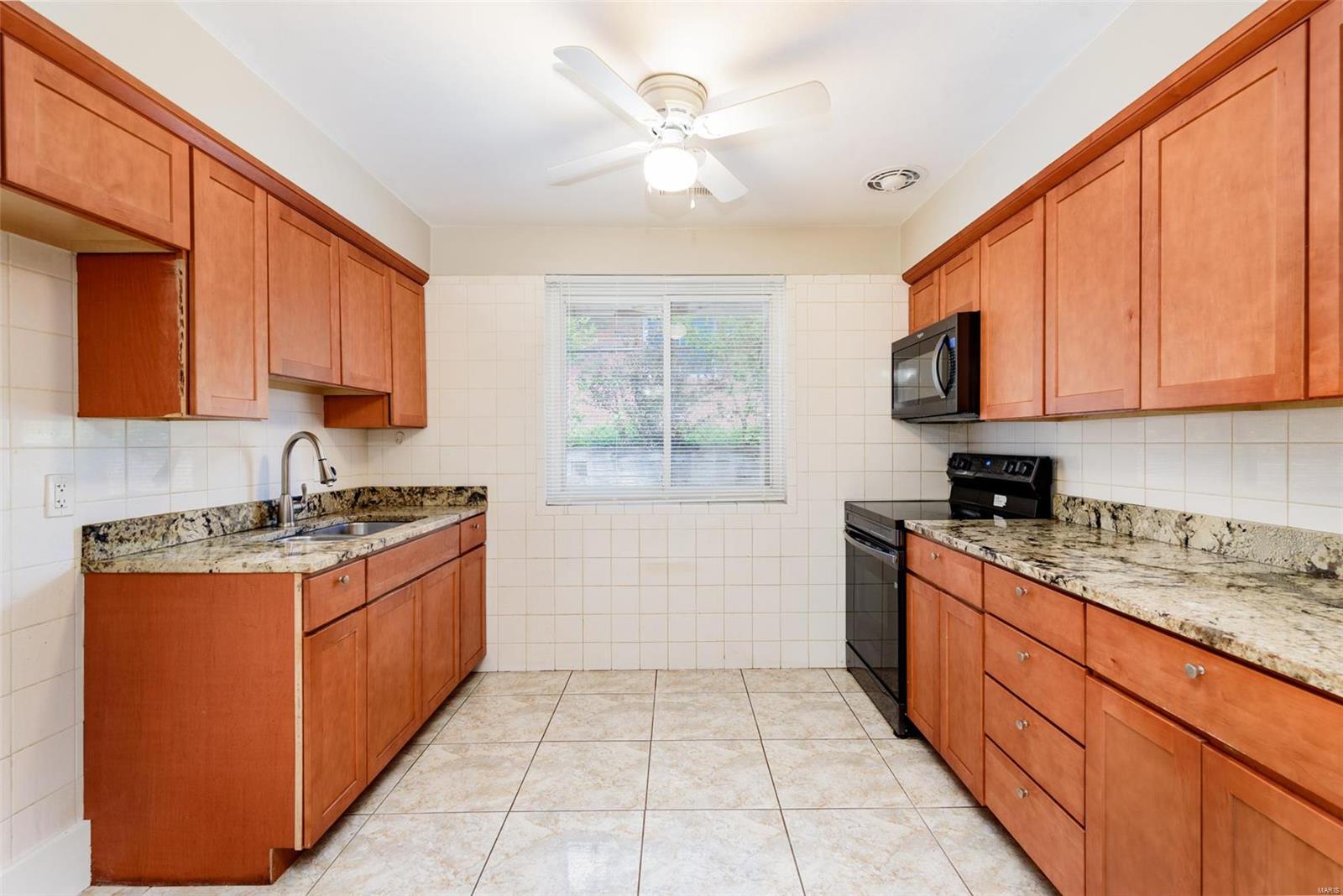 2105 Brown Road St. Louis, MO 63114 - Photo 11 of 28 Gallery Image 11