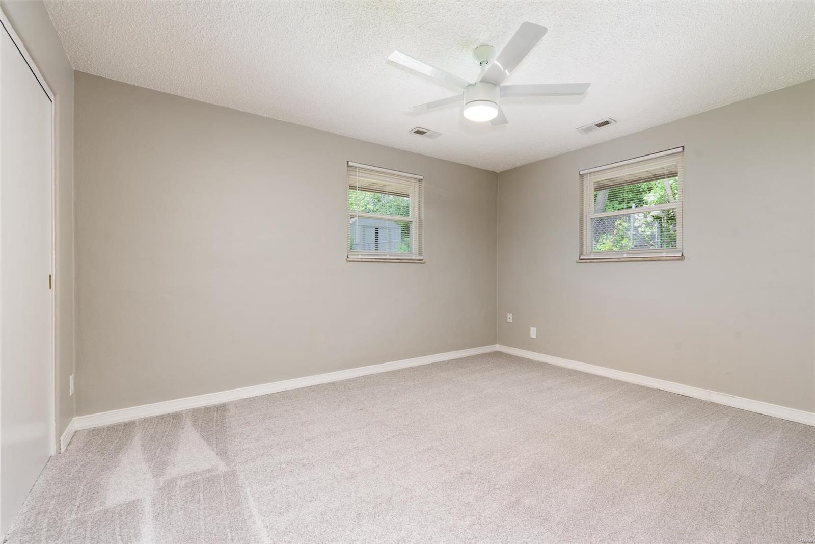 2105 Brown Road St. Louis, MO 63114 - Photo 20 of 28 Gallery Image 20