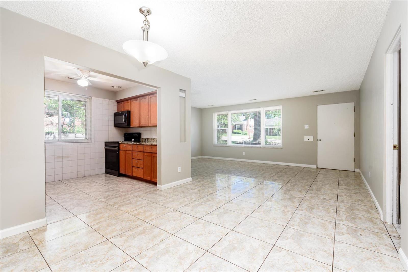2105 Brown Road St. Louis, MO 63114 - Photo 10 of 28 Gallery Image 10