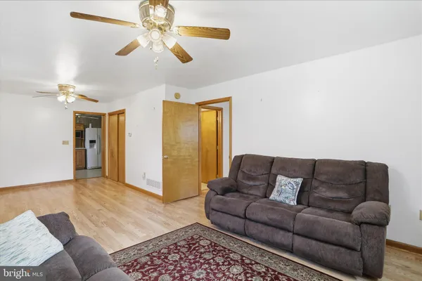 $215,000 | 13 South Woodlawn Avenue, La Vale, MD 21502