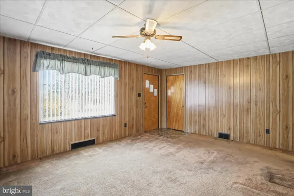 $215,000 | 13 South Woodlawn Avenue, La Vale, MD 21502